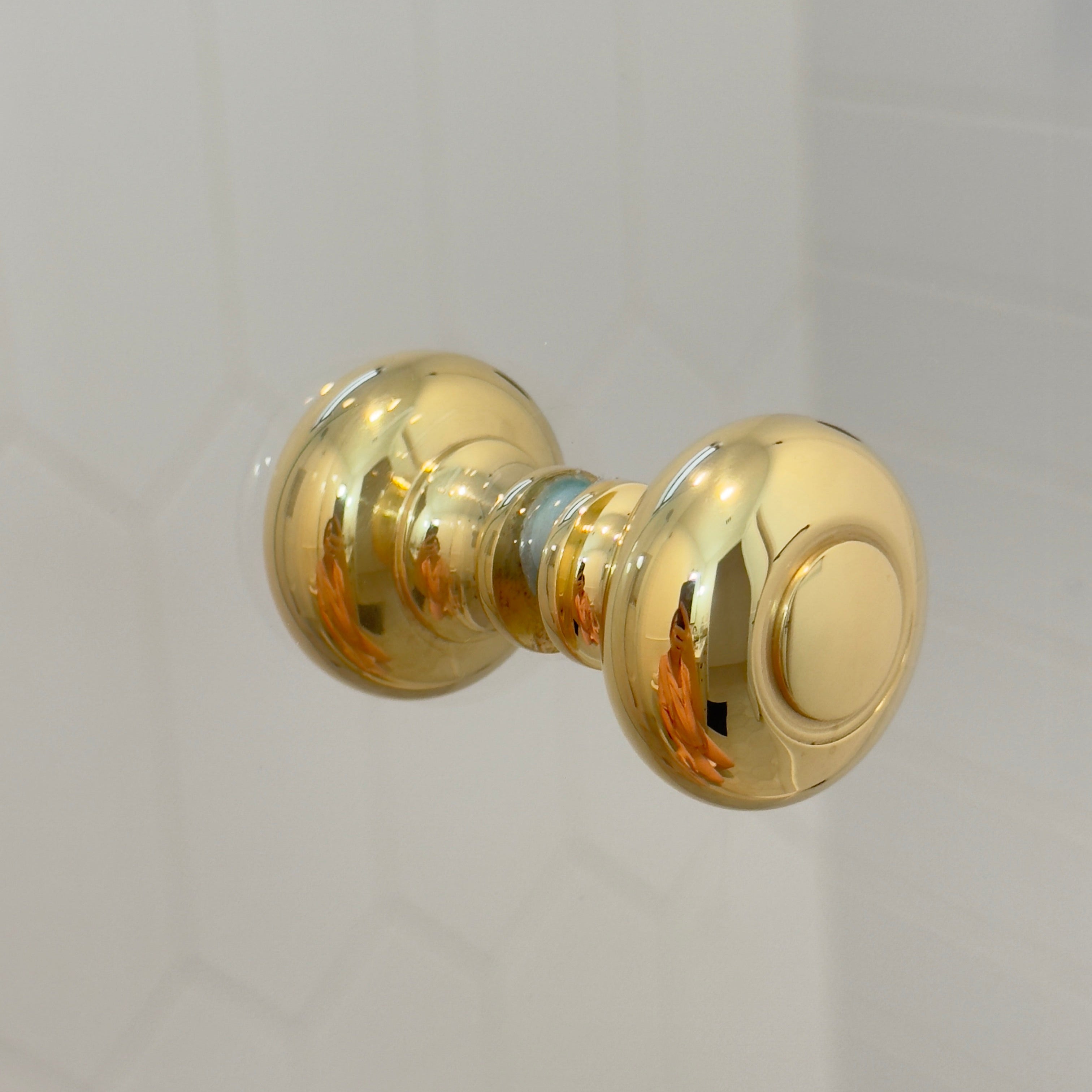 Round Polished Unlacquered Brass "Fia" Round Glass Shower Knob